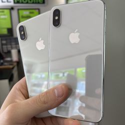 Unlocked iPhone XS 64GB Silver