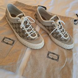 DOLCE & GABBANA. !!! AUTHENTIC!!!