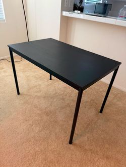 IKEA SANDSBERG Table