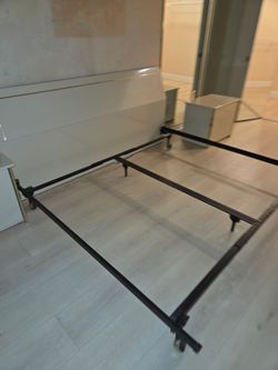 King size bed frame with headboard, 2 nightstands, dresser and mirror
