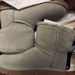 🔥🔥🔥UGG BOOTS Gray  WITH BLACK POLKA DOT BOW