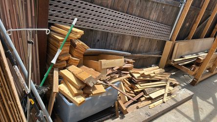 Free cedar wood updated image 8/27