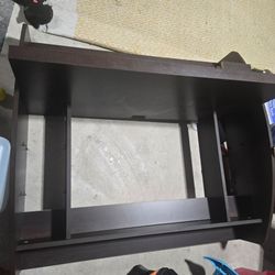 Floating desk