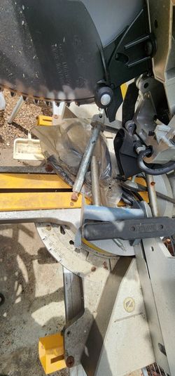Dewalt Miter Saw 12 Inch New With Stand