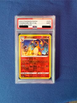 Pokémon Charizard 025/185 Reverse Holo PSA 9 Vivid Voltage
