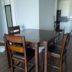 Dining Table with Table Leaf and 4 Chairs