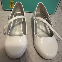 Girls White Dress Shoes