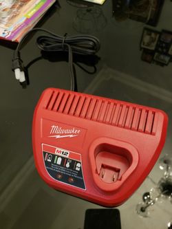 M12 charger