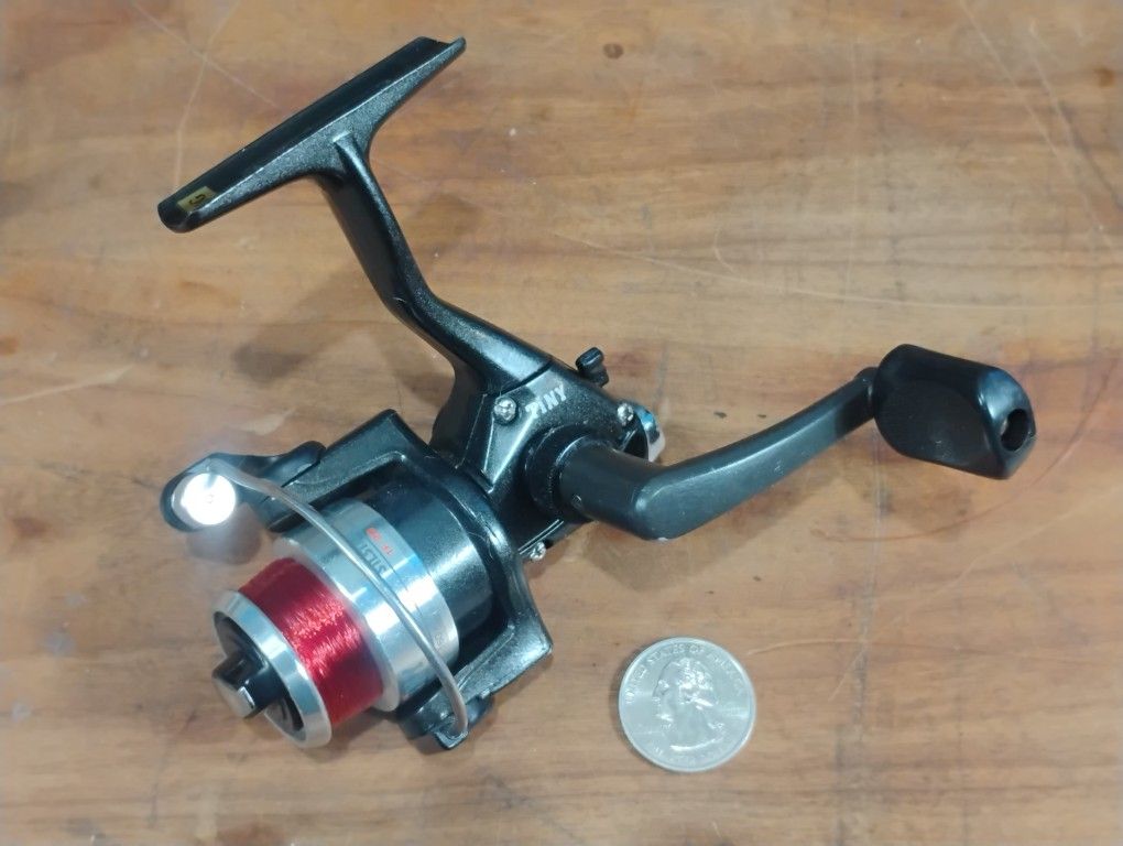 Tiny TF20 500 Size Microlite Fishing Reel