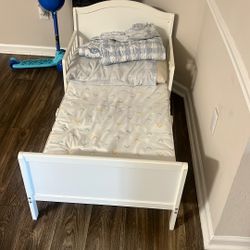Toddler Bed Frame & Mattress 