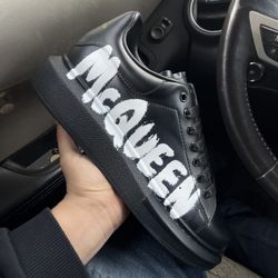 Alexander McQueen Graffiti 