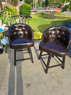 Free Bar stools