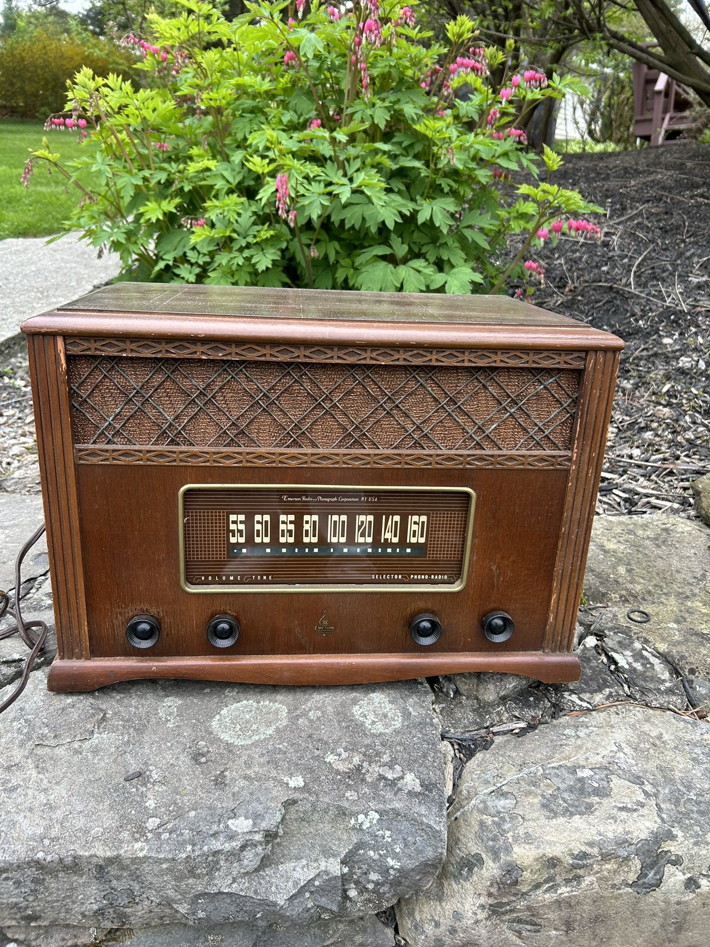 Vintage Emerson Radio