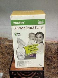 Brand new Haakaa & storage bags