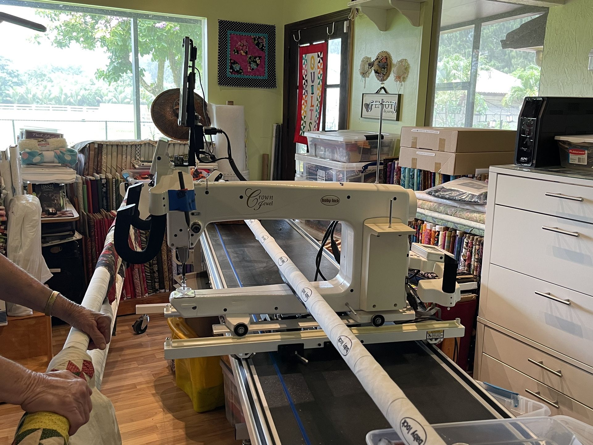 Baby Lock • Crown Jewel • Long Arm With 10’ frame Model BLCJ18 for