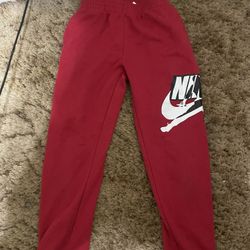 Nike Boys Red Joggers-tracksuits Lmk I’ll plan Bc op