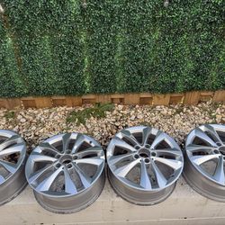 OEM Mercedes-Benz C300 17” Alloy Wheels – Set of 4