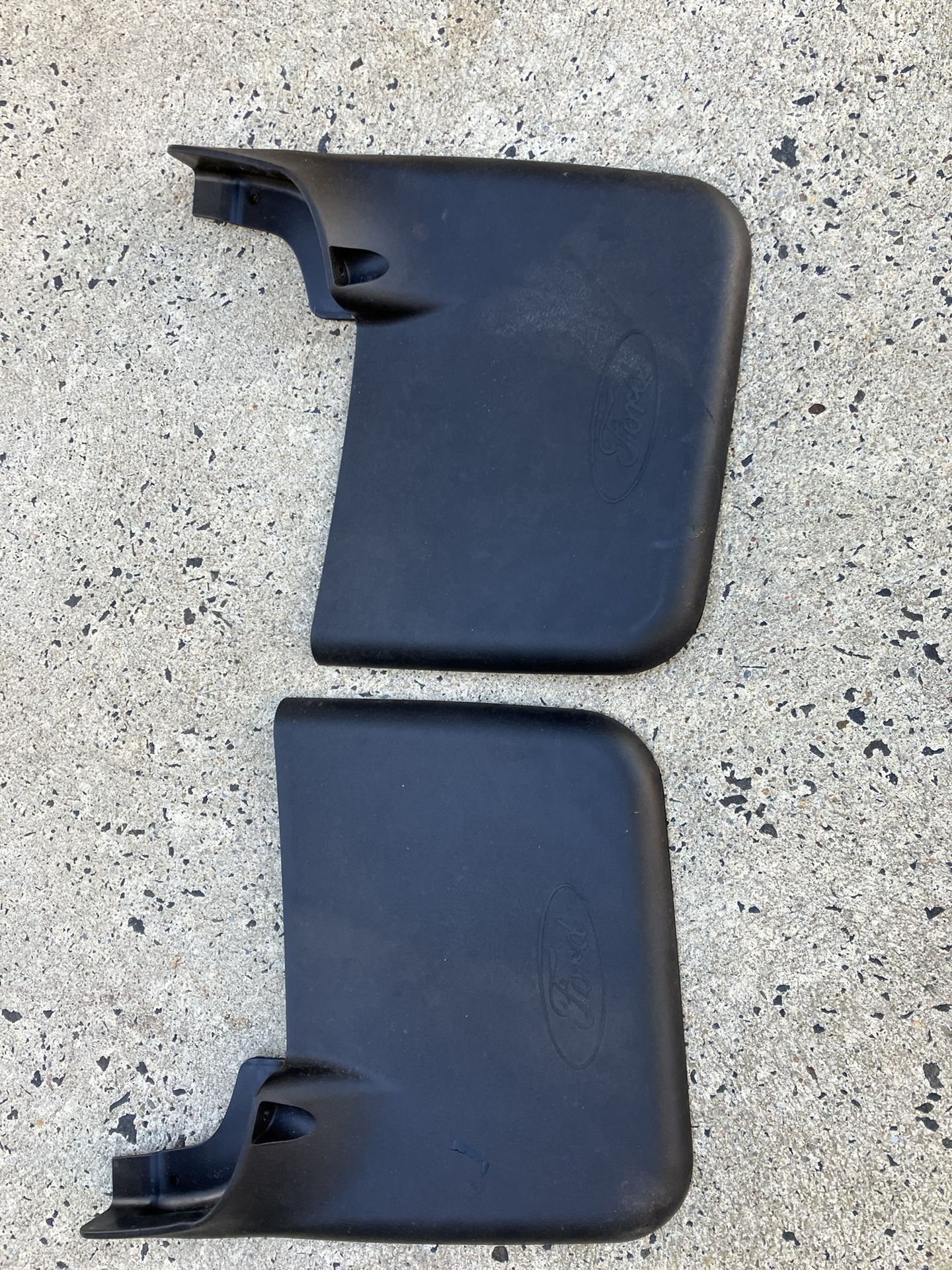 04 Ford F150 style side, rear mudflaps