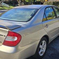 Toyota Camry 2004