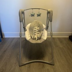 Graco Compacted Baby Swing 
