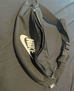 Nike fanny pack