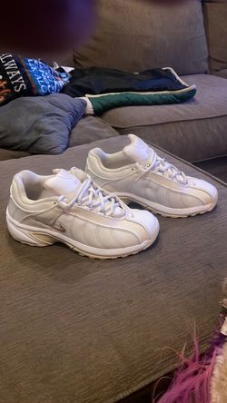 Nike White Low-Top Sneakers with Pink Accents