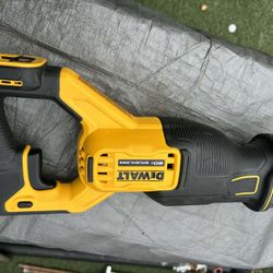 Dewalt Saw