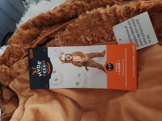 New Todler Lion Costume 2-3T.  $15.00