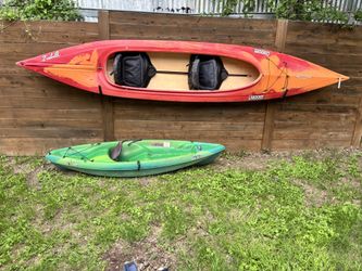 2 person kayak & kiddo kayak & paddle ($150 OBO)