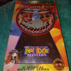 Adventures Of Mary◇Kate&Ashley The Case Of The" FUN  HOUSE MYSTERY"