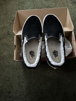 Cozy Classic Slip On Sherpa-lined Shoes  Vans 
