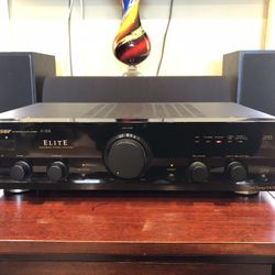 Pioneering Elite A-35R Stereo Reference Amplifier 