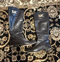 Black Women’s leather Riding Boots Size 8