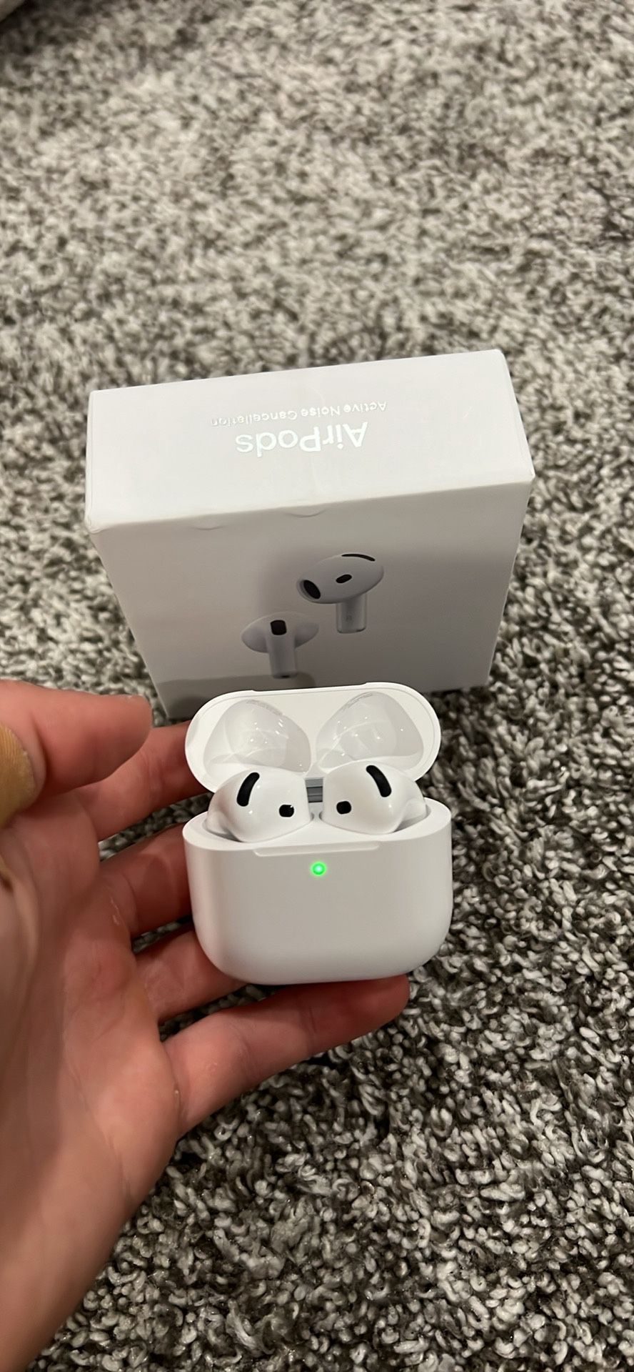 AirPods 4
