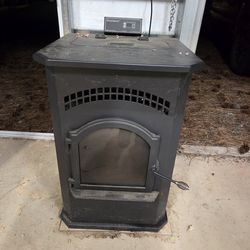 Pellet stove