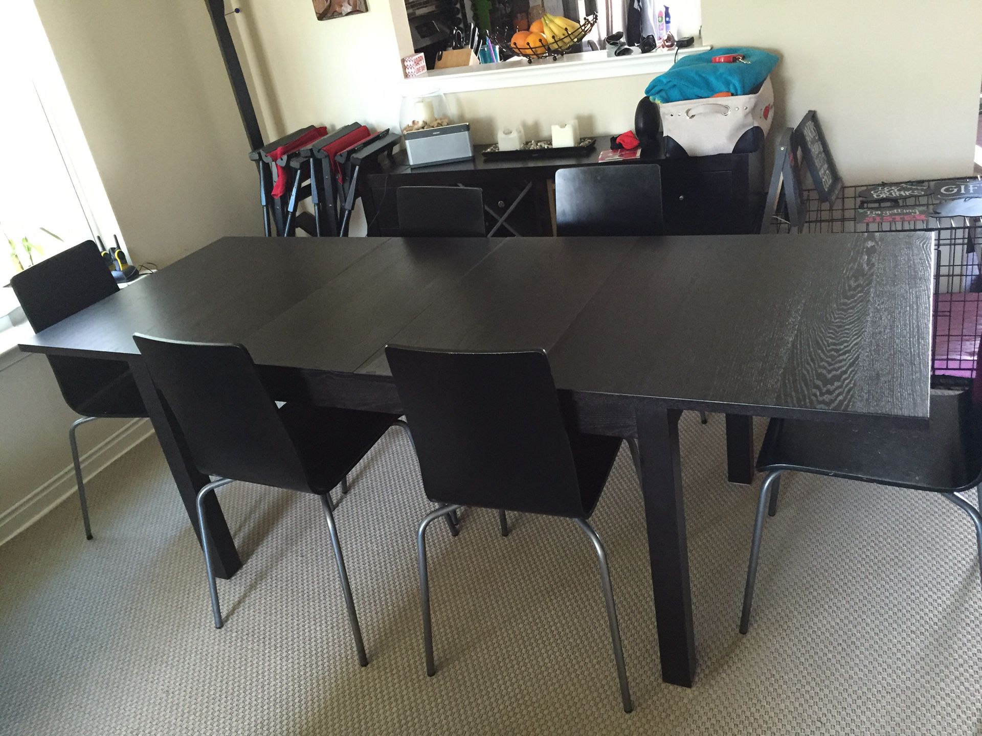 Ikea expandable Dinning table with chairs