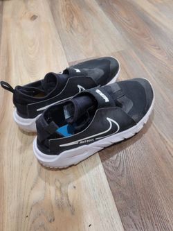 Nike, kids' sneakers, size 4.5
