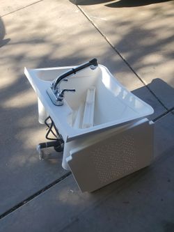 temporary sink with attachments