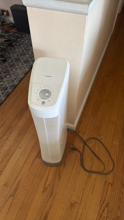 Brookstone Ionic Air Purifier