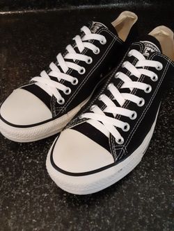 Converse mens 10 Great Condition