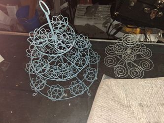 Blue Wire Metal Cupcake Stand and Trivet