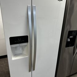 Whirlpool White 33 Wide Side By Side Refrigerator 