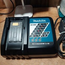Makita 18 Volt Charger