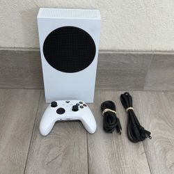 Xbox Series S With Monitor 
