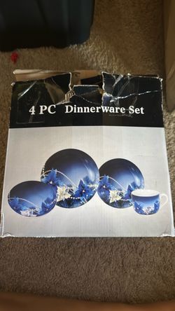 4-Piece Dinnerware Set Blue Floral