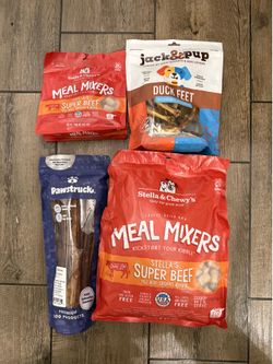 Premium Dog Treat Bundle – Stella & Chewy’s, Pawstruck & Seek & Pup
