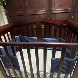 Mini Crib Good Condition With Mattress 