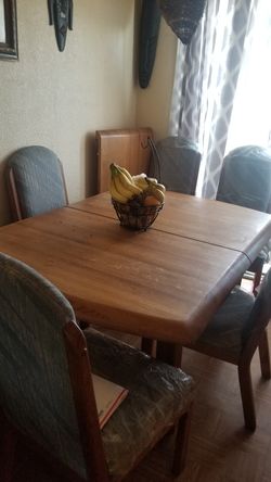 China hutch and table set