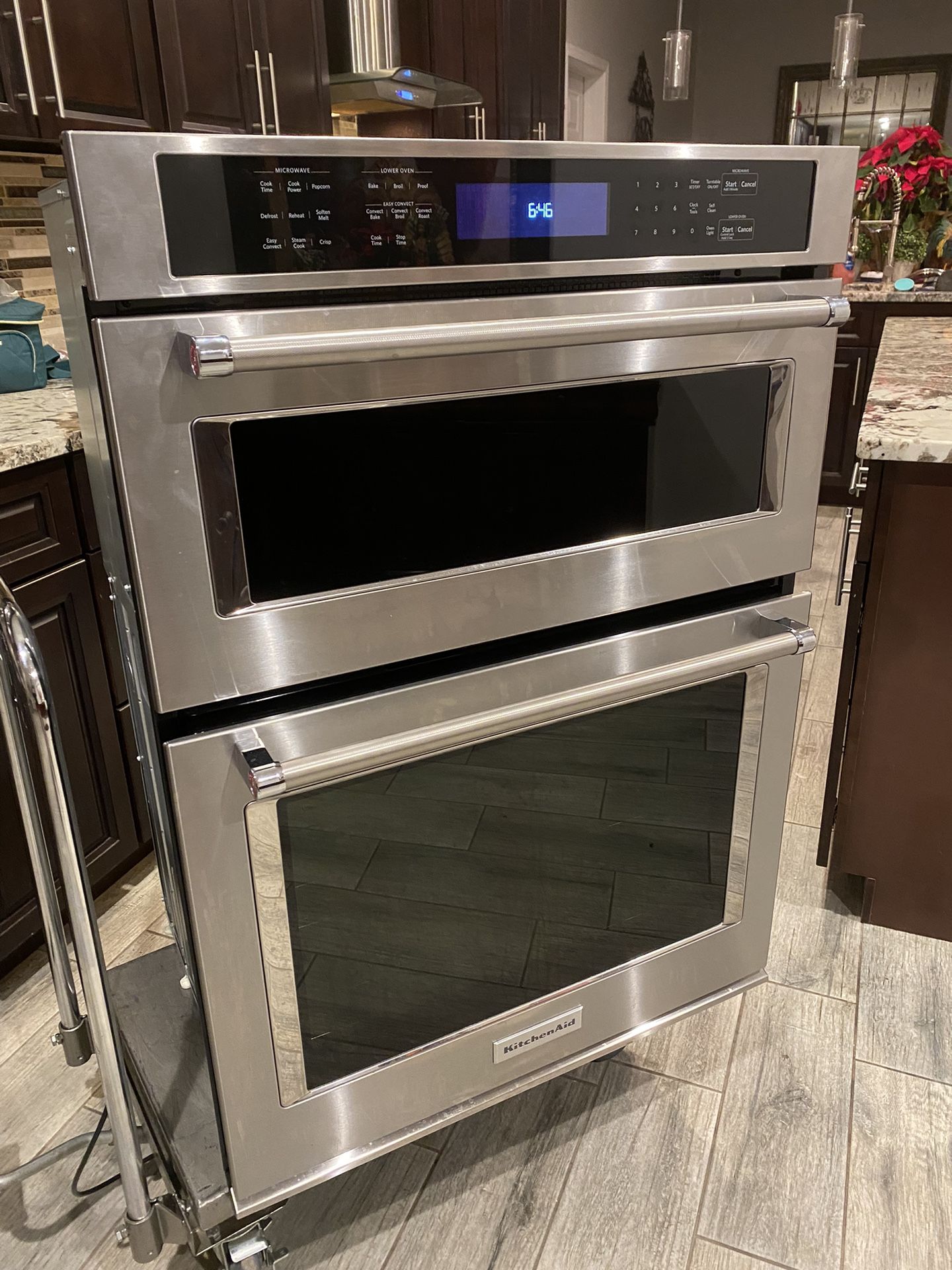 Kitchen Aid Microwave Wall Oven 30” for Sale in Phoenix, AZ OfferUp