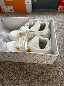 Air Jordan 4 White Gold Sneakers